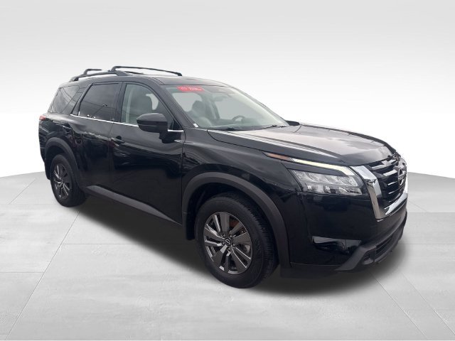 Used 2025 Black Nissan SV image 7