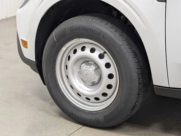 New 2026 Oxford White Ford XL image 27