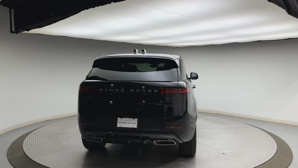 New 2026 Santorini Black LAND ROVER SE image 3