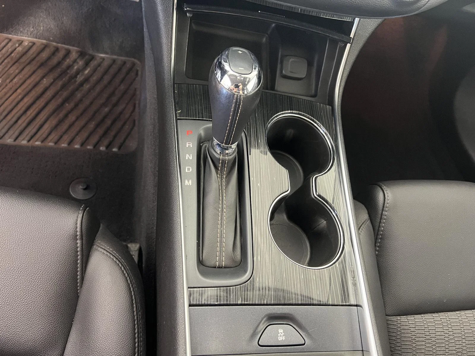 Used 2018 Black Chevrolet LT image 17