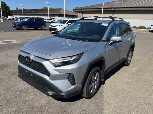 Used 2025 Silver Sky Metallic Toyota XLE image 1