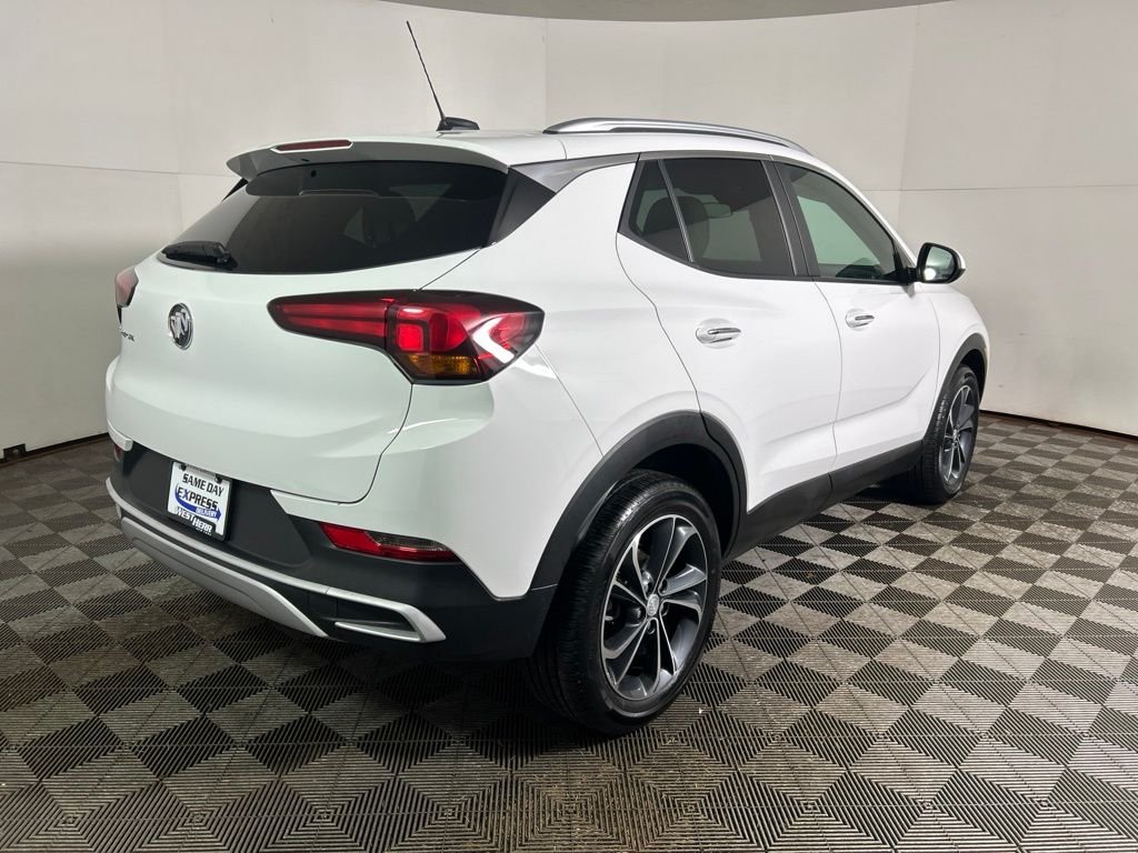 Used 2023 White Buick Select image 6