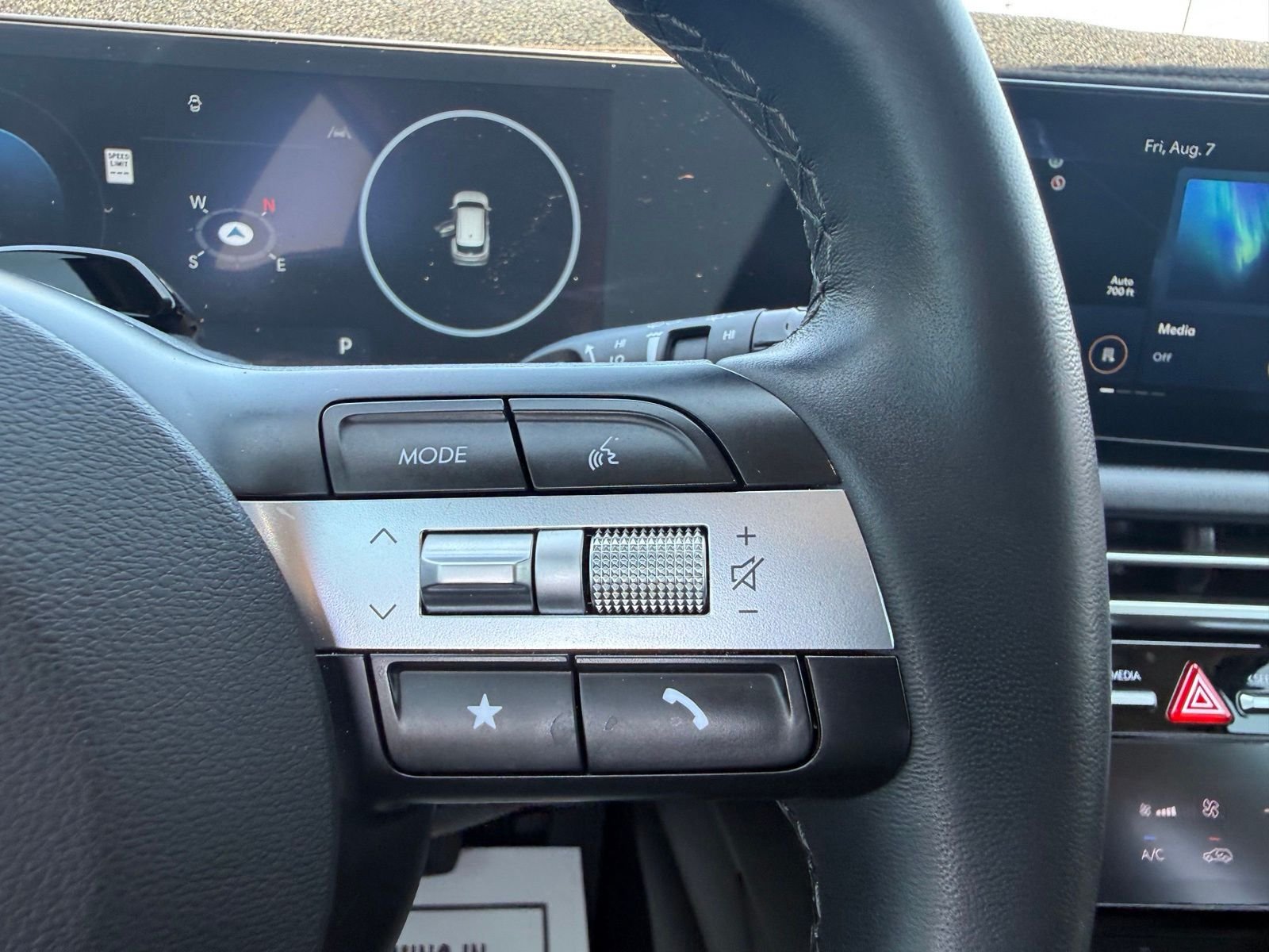 2025 Hyundai Tucson SEL Convenience - Photo 17
