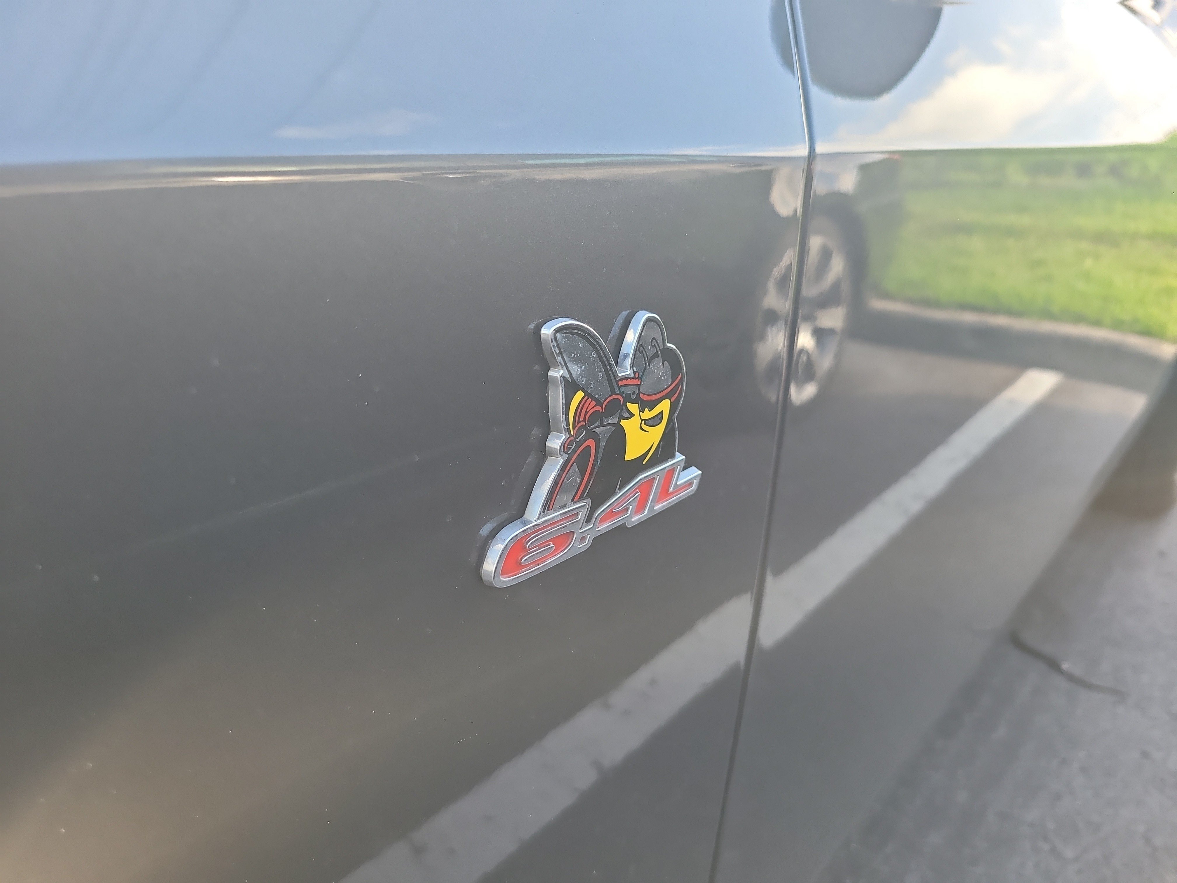 Used 2017 Granite Pearlcoat Dodge R/T Scat Pack image 9