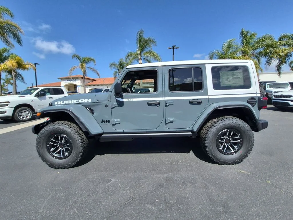 New 2026 Anvil Clear-Coat Exterior Paint Jeep Rubicon image 8