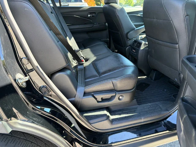 Used 2017 Black Honda EX-L image 15