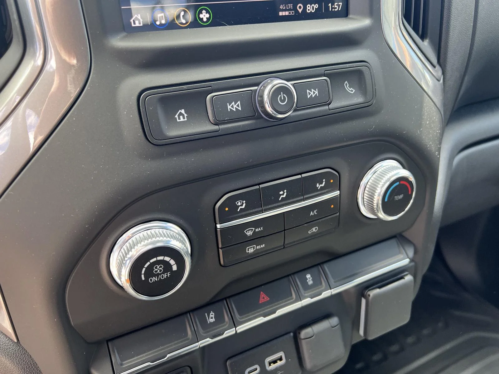 2025 GMC Sierra 3500HD Pro - Photo 25