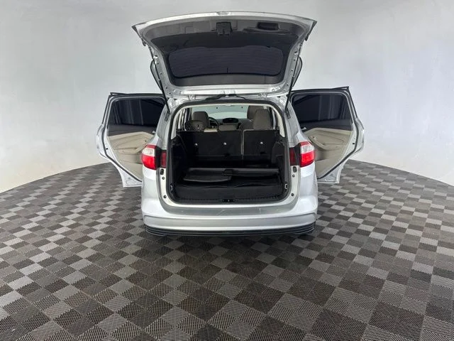 Used 2015 Silver Ford SE image 17