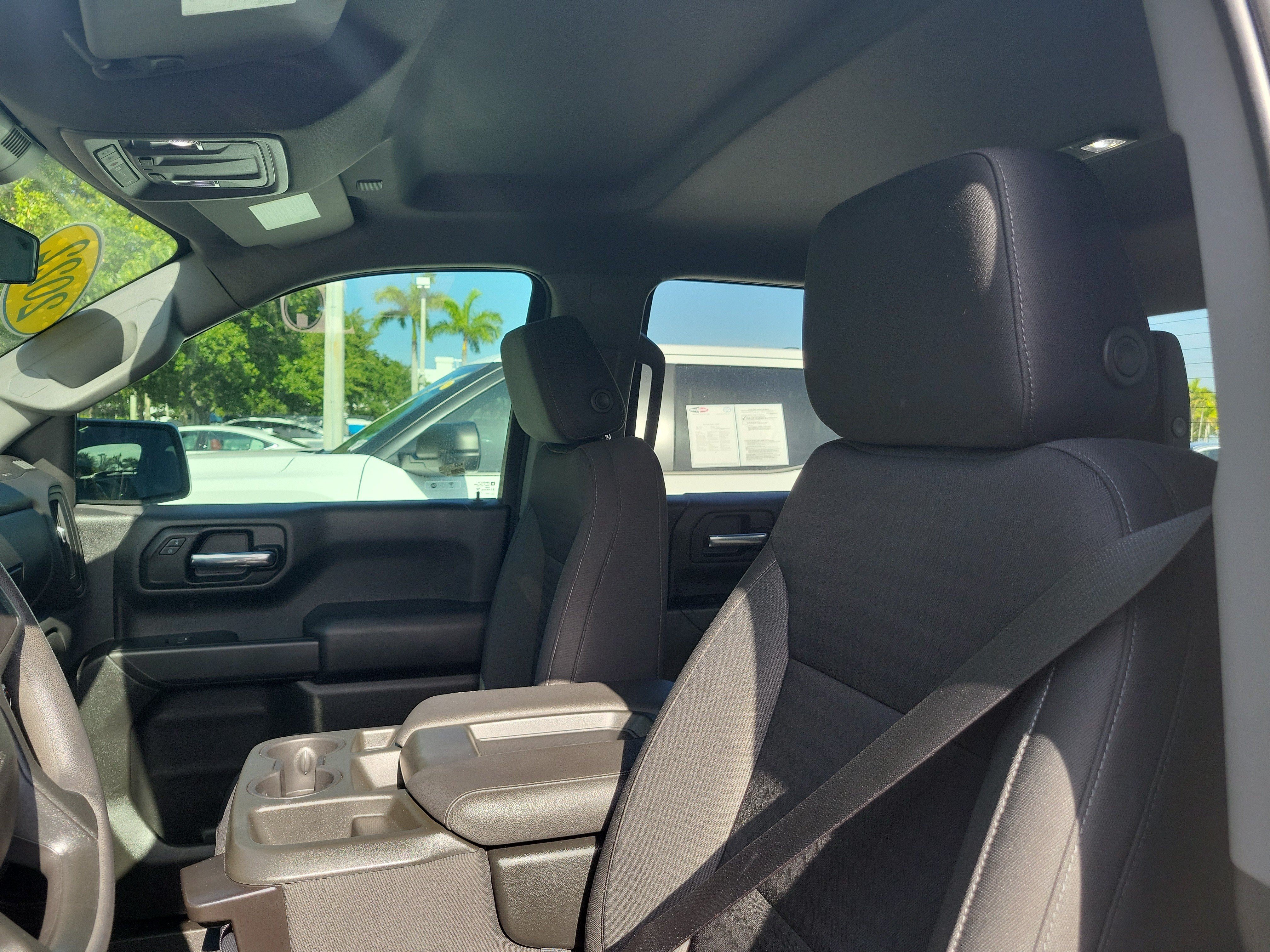 Used 2022 Summit White Chevrolet Custom image 19