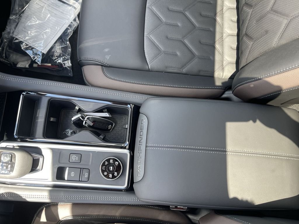 New 2026 Gray Nissan Platinum image 24