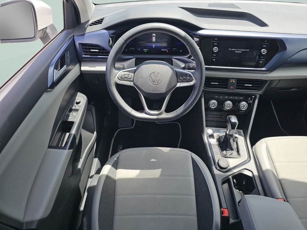 Used 2023 Pure White Volkswagen 1.5T SE image 4
