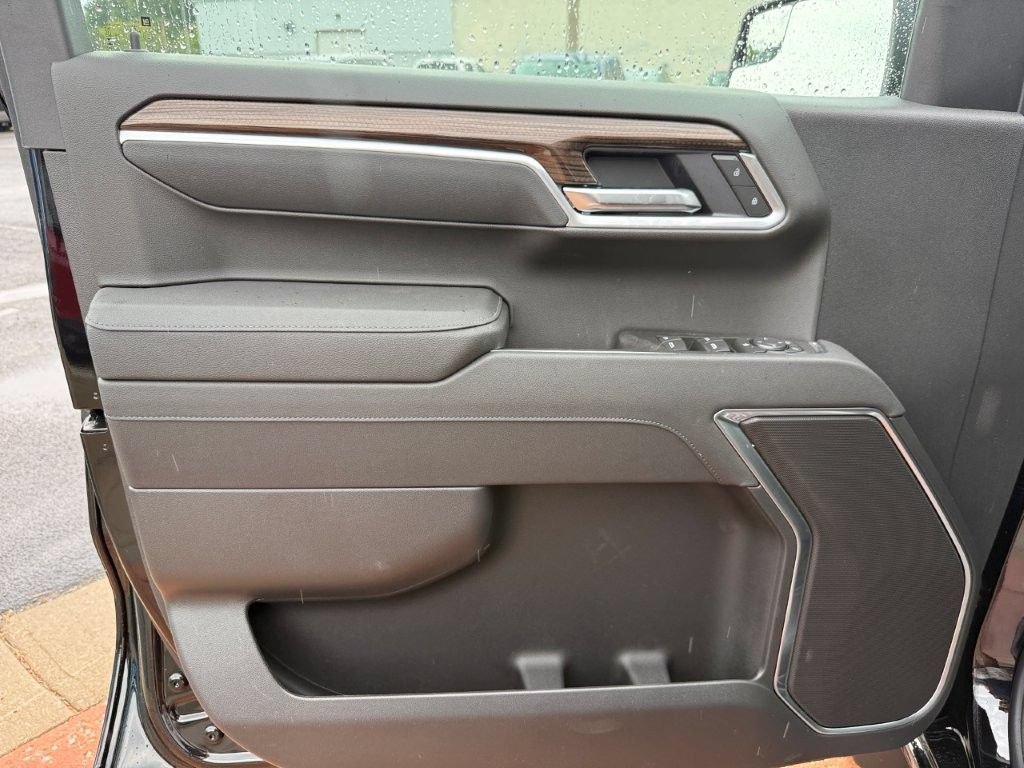 2026 Chevrolet Silverado 1500 LT - Photo 8