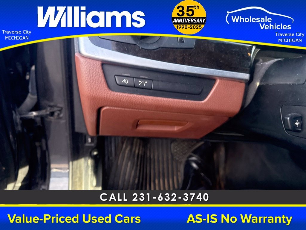 Used 2011 Dark Graphite BMW 535i xDrive image 19