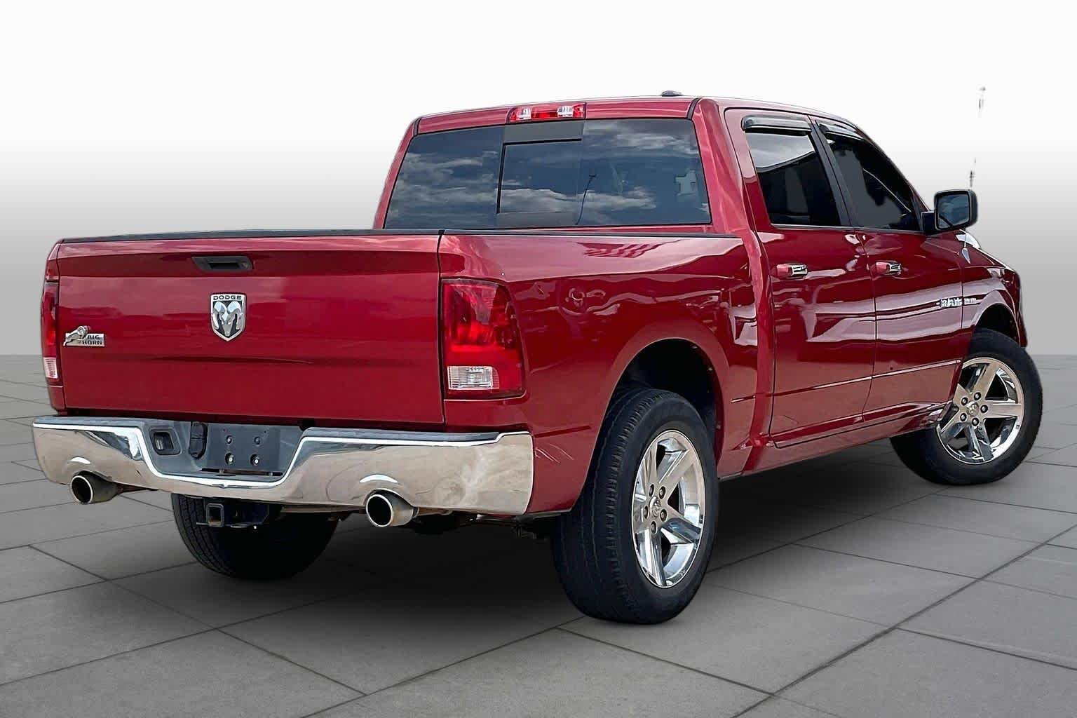 Used 2010 Inferno Red Crystal Pearl Dodge SLT image 13
