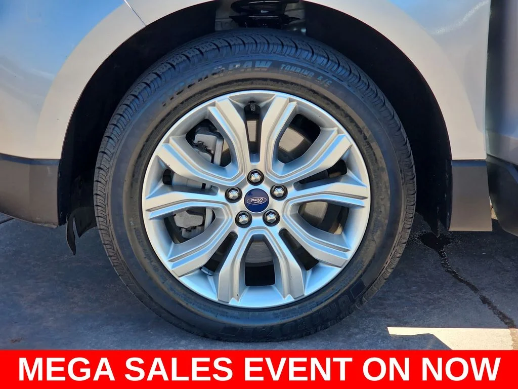 Used 2022 Silver Ford Titanium image 37