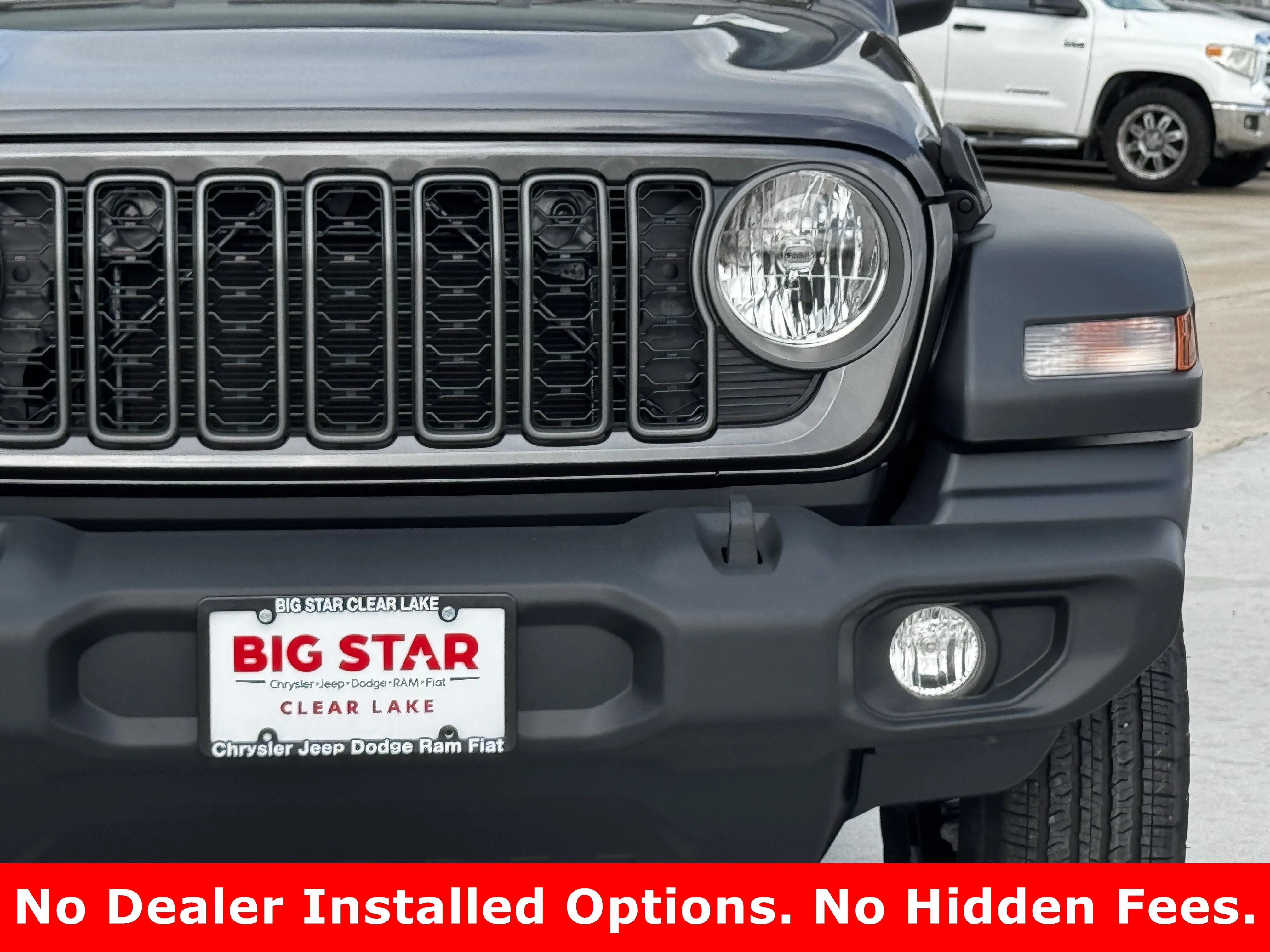 New 2026 Granite Crystal Metallic Clearcoat Jeep Sport image 4