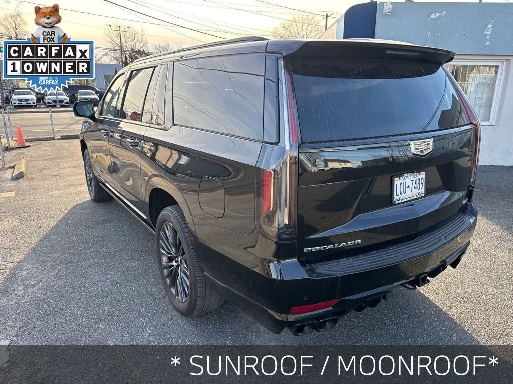 2023 Cadillac Escalade ESV V-Series - Photo 10