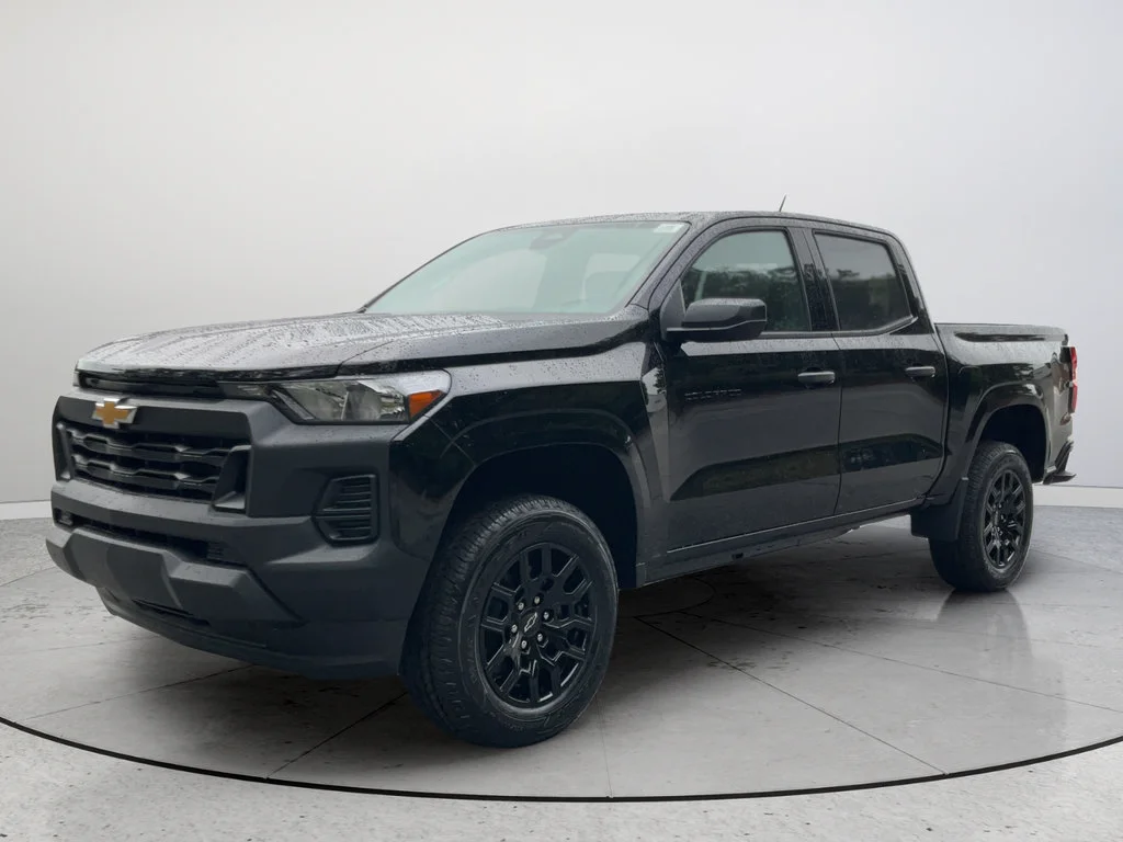 2026 Chevrolet Colorado Work Truck - Photo 3
