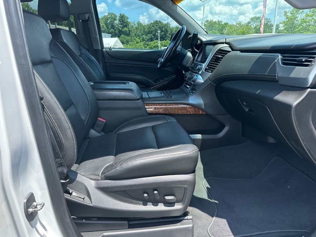 Used 2019  Chevrolet Premier image 13