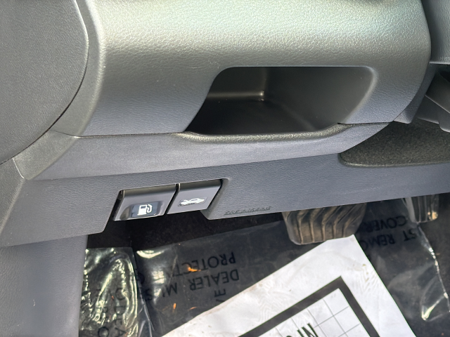 Used 2023 Gray Nissan SV image 28