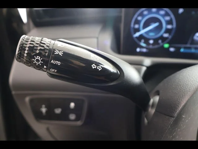 Used 2023 Gray Hyundai SEL Convenience image 26