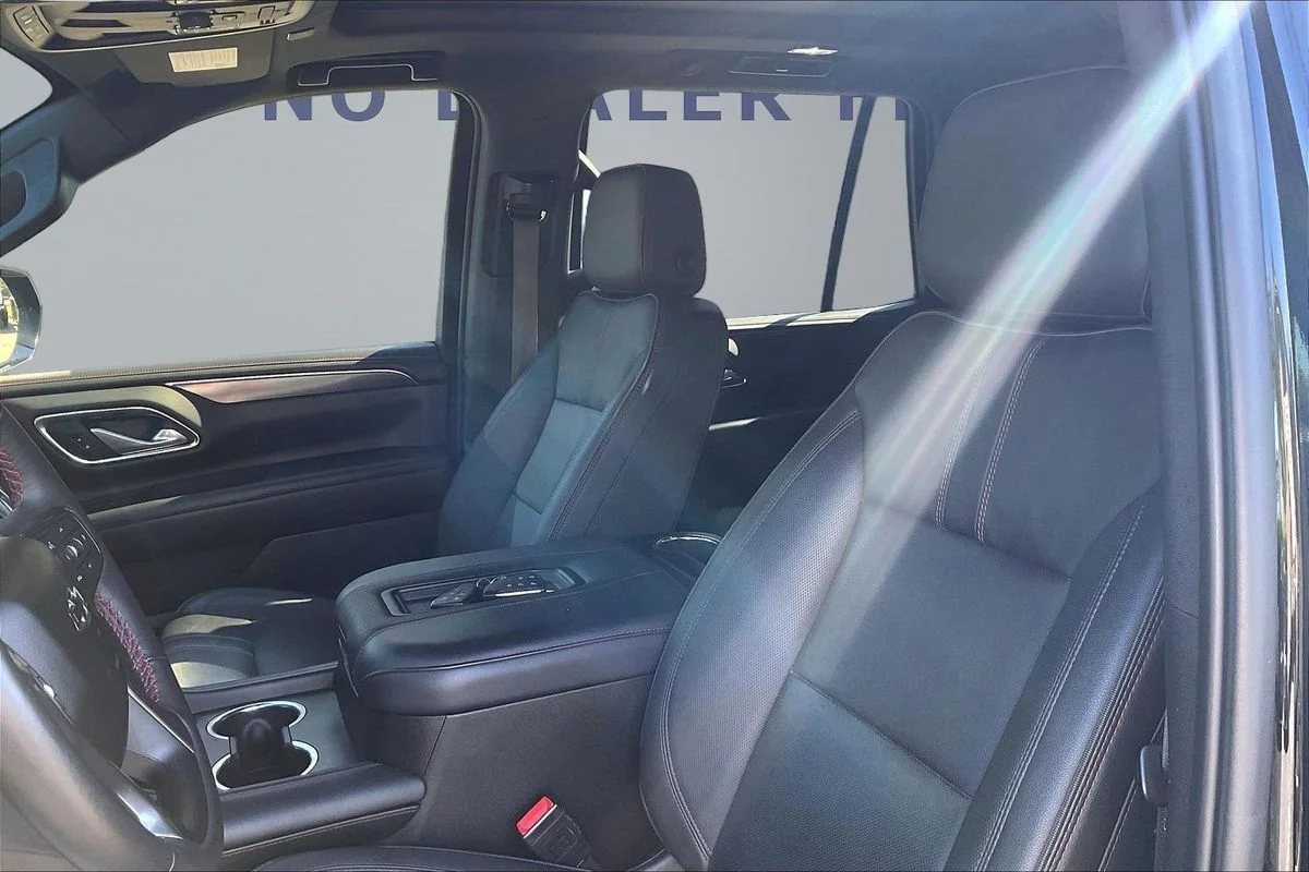 Used 2022  Chevrolet 2WD RST image 21