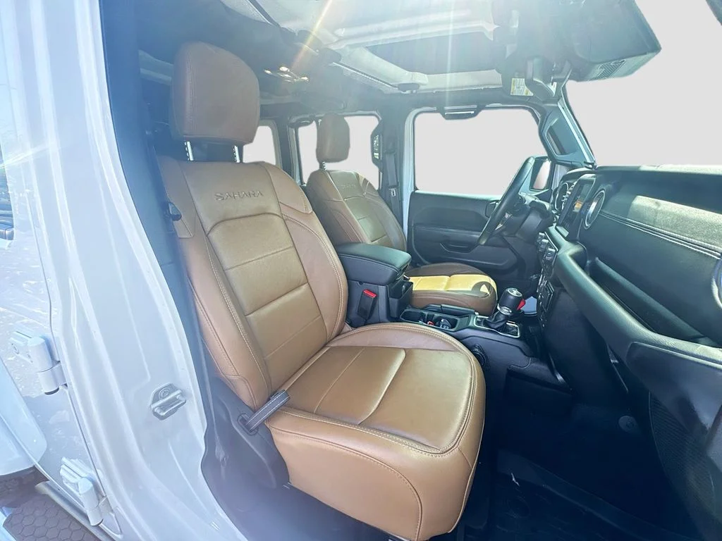 Used 2023 White Jeep Sahara image 32