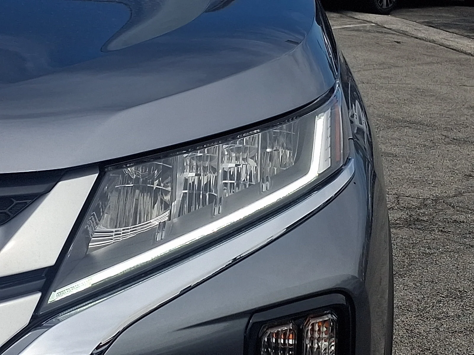 New 2027 Gray Mitsubishi 2.0 ES image 8