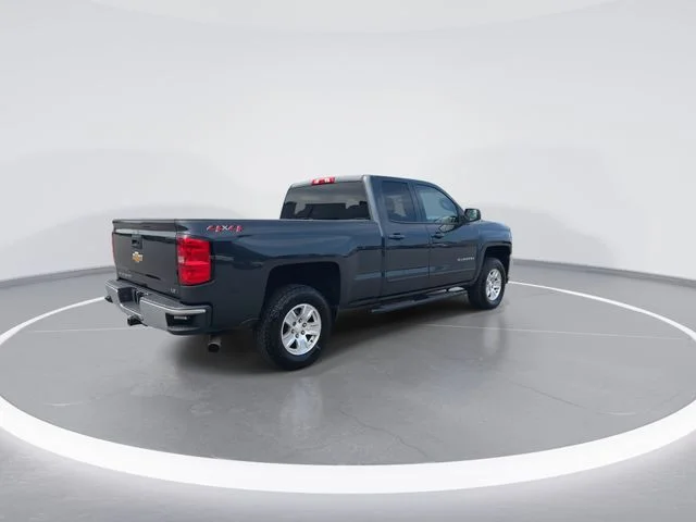 Used 2019 Gray Chevrolet LT image 8