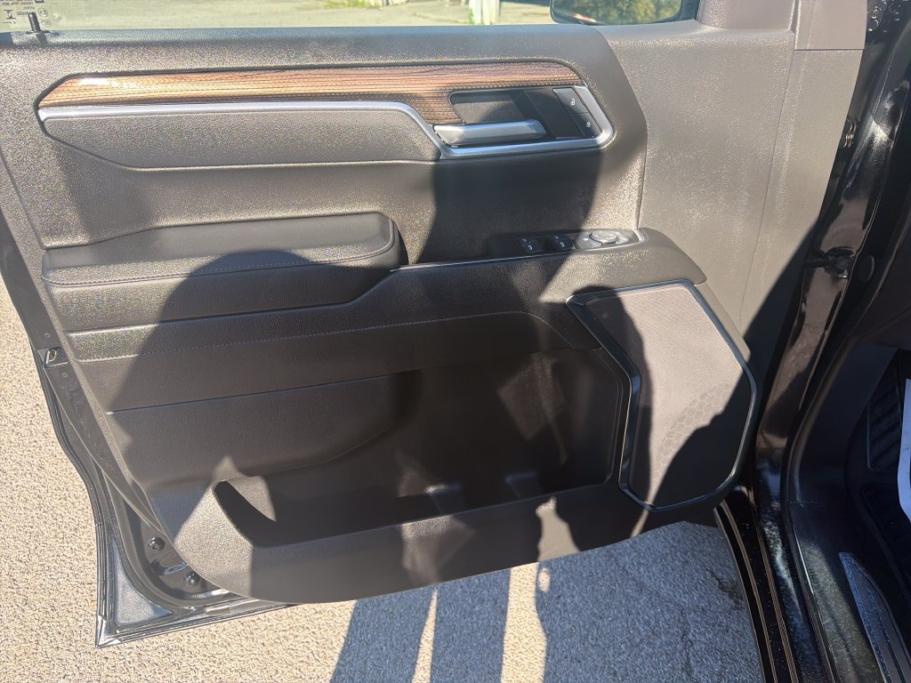 Used 2024 Black Chevrolet LT image 12