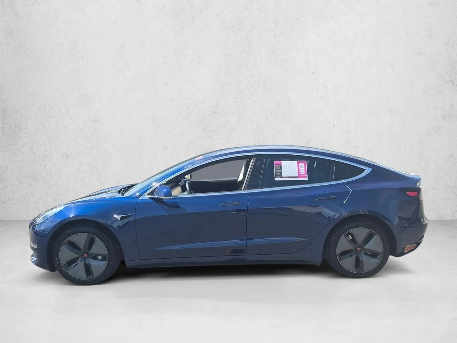 Used 2018 Blue Tesla Long Range Battery image 9