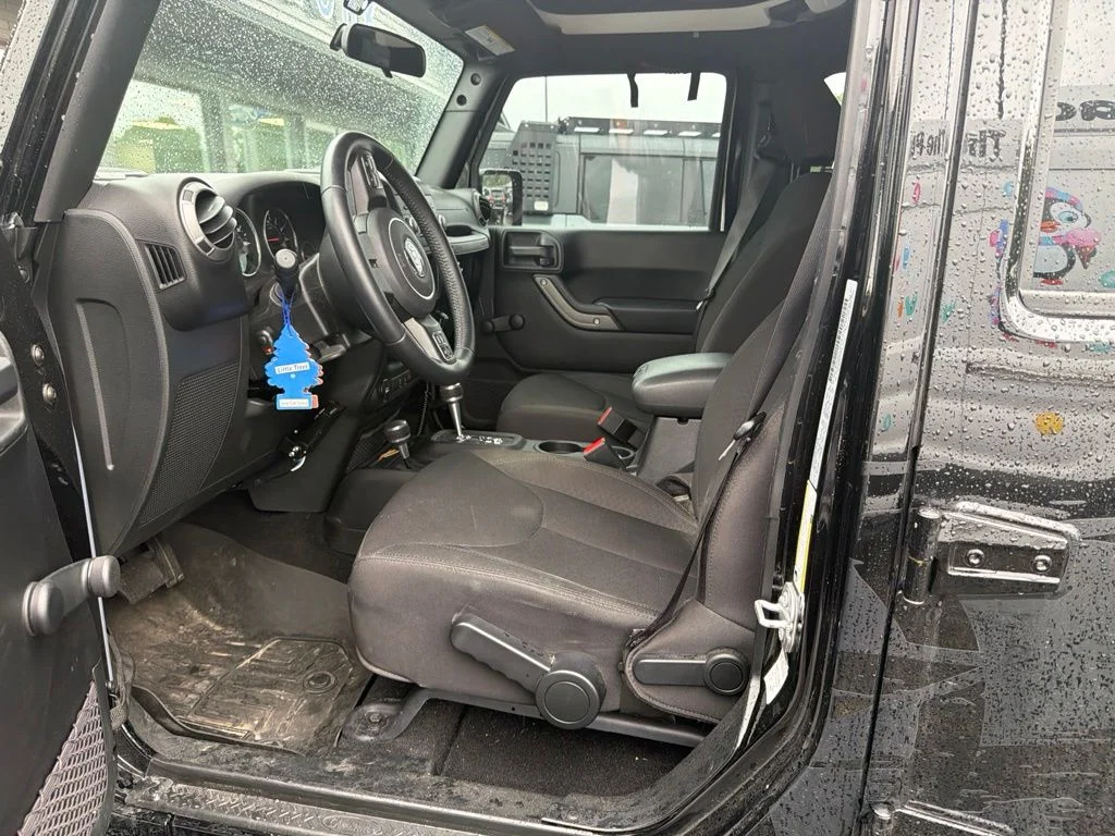 Used 2017 Black Jeep Unlimited Sport image 10