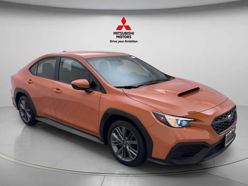 Used 2022 Orange Pearl Subaru  image 3