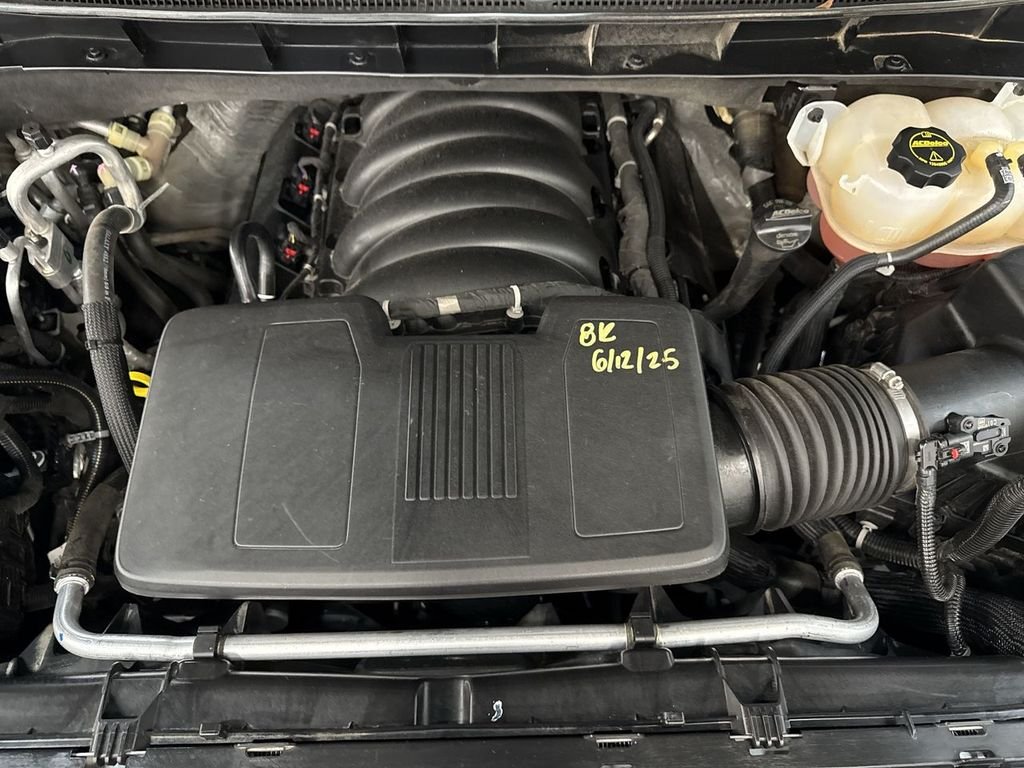 Used 2025 Black Chevrolet Z71 image 11
