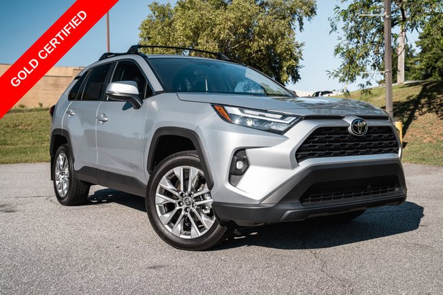 2025 Toyota RAV4 XLE Premium