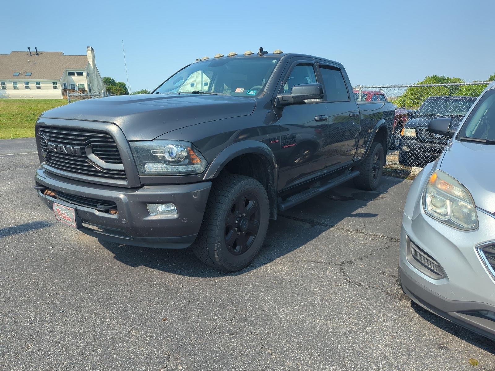 Used 2018 Granite Crystal Metallic Clearcoat Ram Laramie image 4