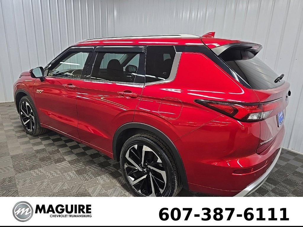 Used 2023 Red Mitsubishi SEL image 9