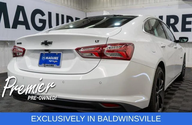 Used 2025 White Chevrolet LT image 5
