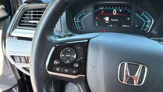 Used 2023 Blue Honda Touring image 22