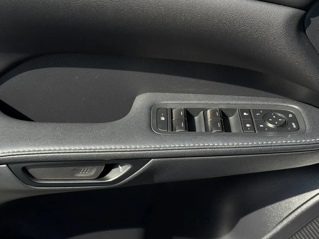 Used 2024 White Lexus RX 350 image 26