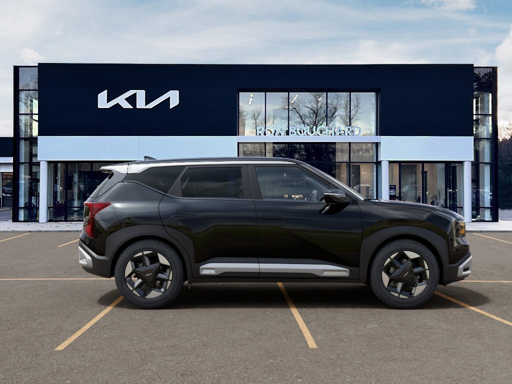 New 2027 Aurora Black Pearl Kia S image 7