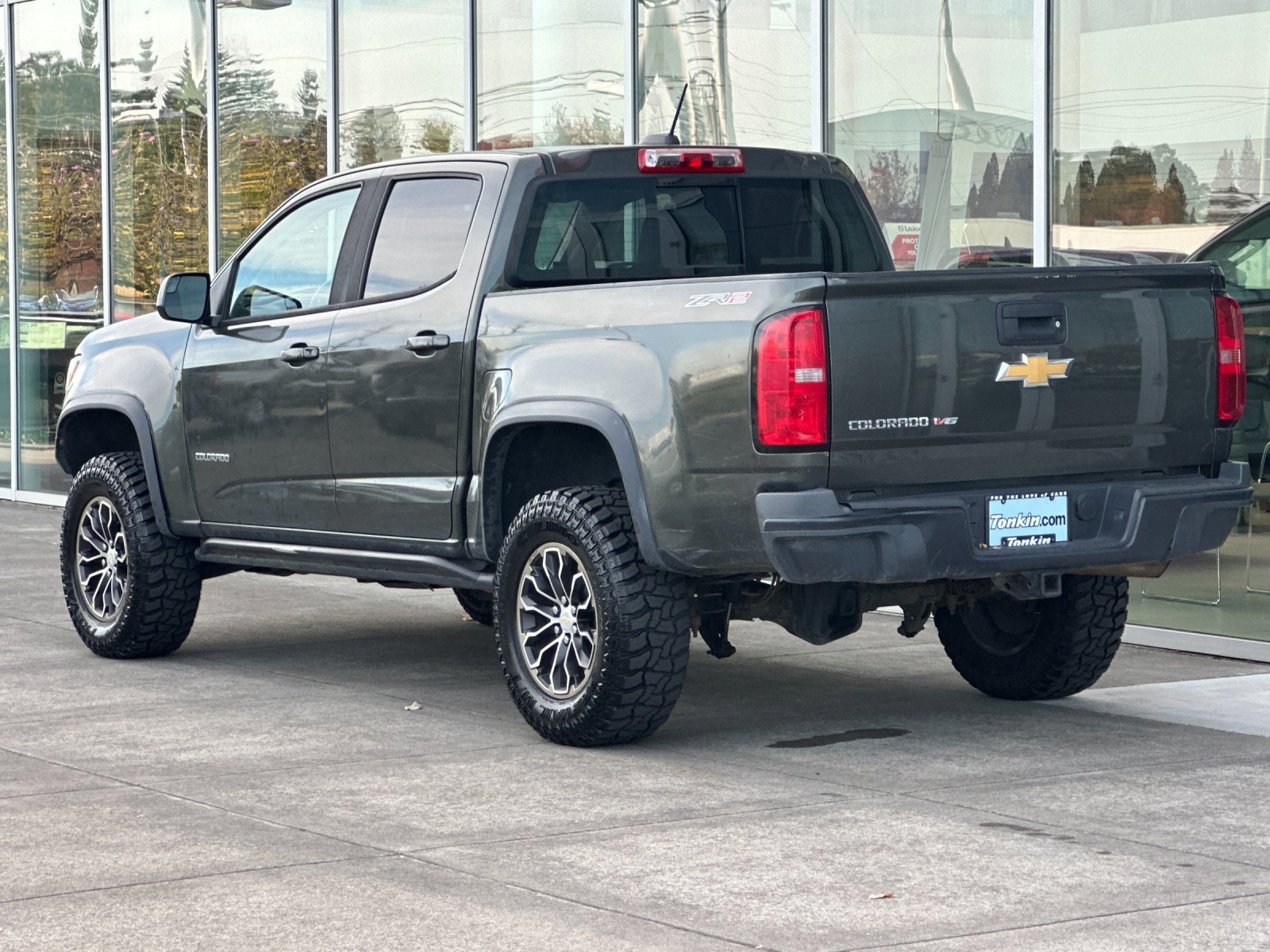 Used 2018 Deepwood Green Metallic Chevrolet ZR2 image 6