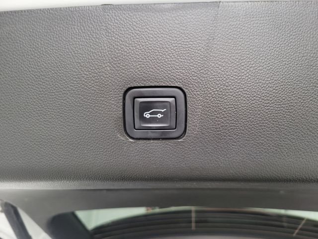 Used 2022 White Chevrolet LT Leather image 26