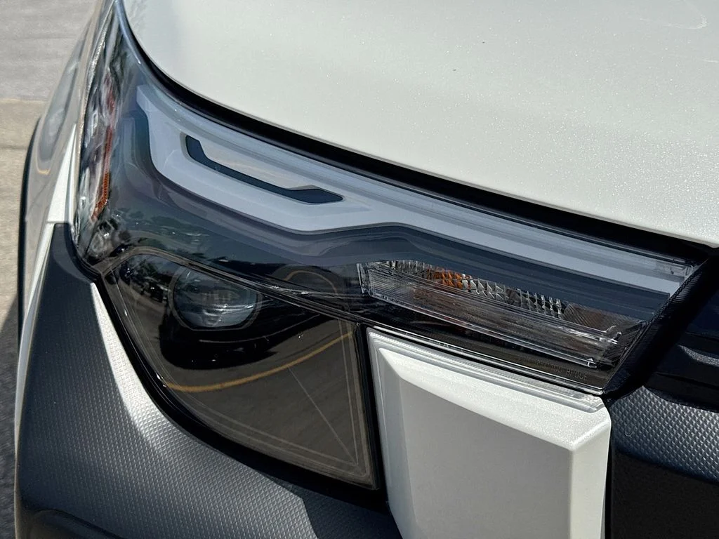 New 2026 CRYSTAL WHITE PEARL Subaru Wilderness image 38
