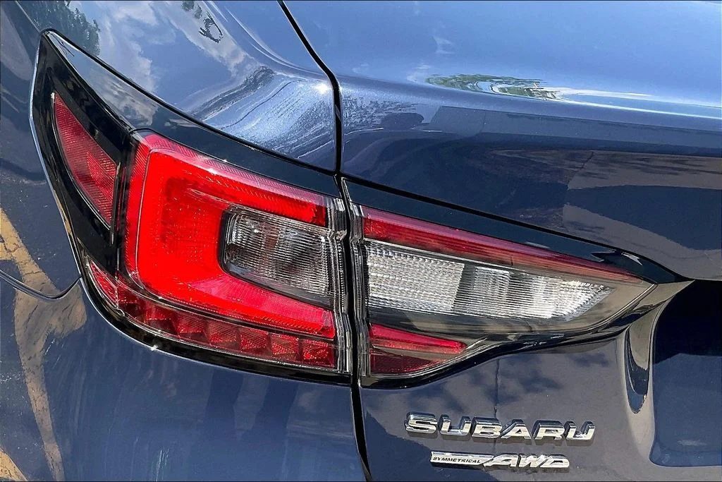 Used 2025 Blue Subaru Premium image 33
