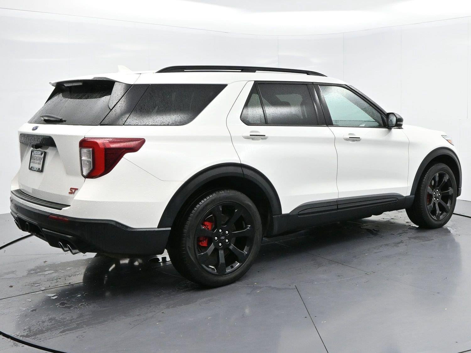 Used 2022 Star White Metallic Tri-Coat Ford ST image 7