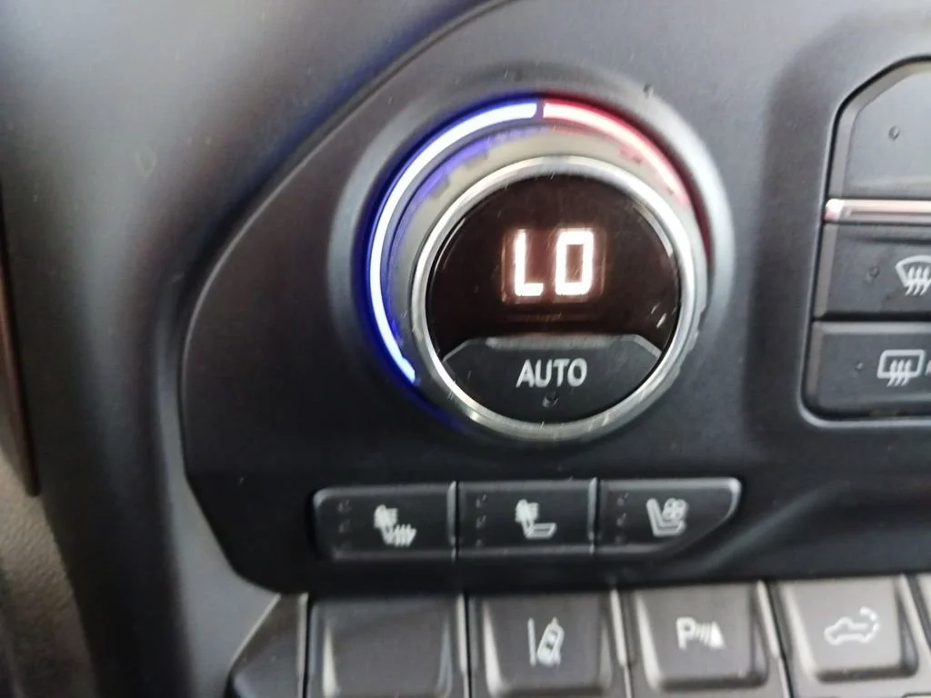 Used 2020 Shadow Gray Metallic Chevrolet High Country image 13