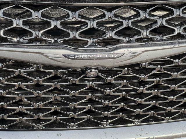 New 2026 Silver Mist Clear-Coat Exterior Paint Chrysler Limited image 46
