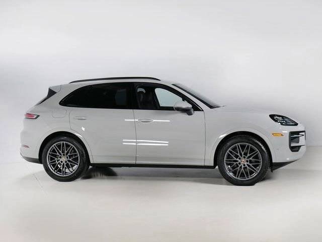 New 2026 Chalk Porsche  image 8
