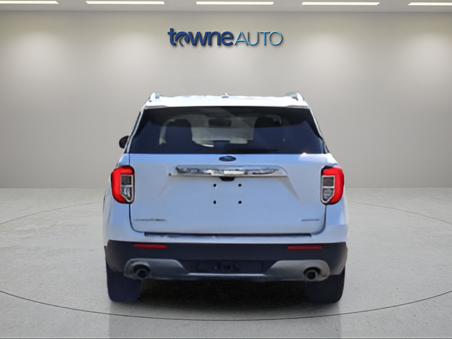 Used 2023 White Ford Limited image 5